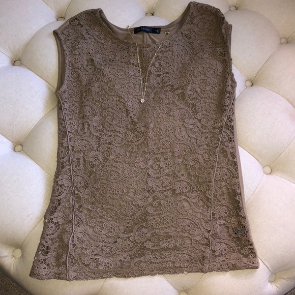 NWOT The Limited lace top, tan, front 100%cotton - Picture 3 of 4